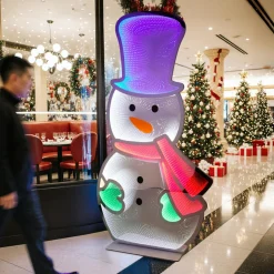 KOOPMAN Bonhomme de neige lumineux Géant 735 LED (H180 cm) Infinity Multicolore Sale