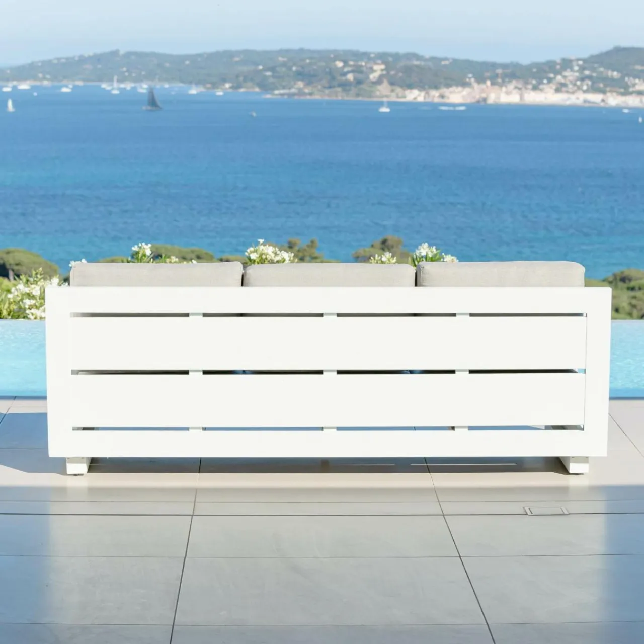 MOBELLIA Canapé de jardin en aluminium 3 places Elba Blanc et taupe Blanc - Taupe Best