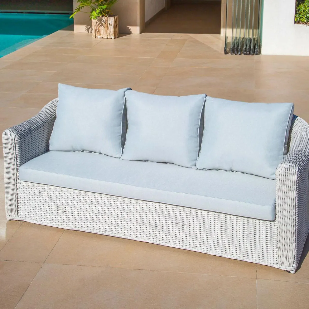MOBELLIA Canapé de jardin en résine tressée 3 places Calvi Blanc et gris clair Tressé Blanc - Gris clair Clearance