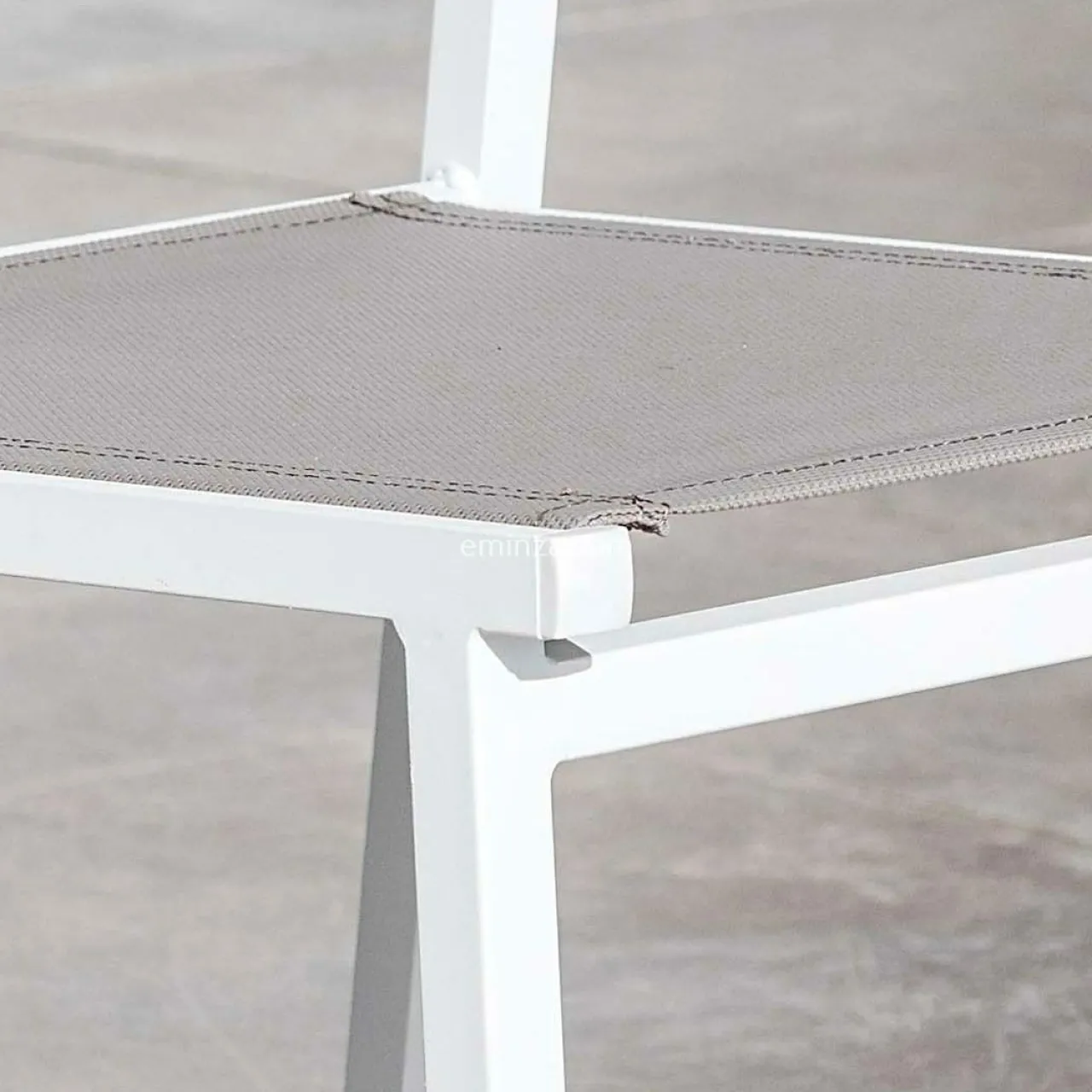 MOBELLIA Chaise de jardin aluminium empilable Murano Blanc et Taupe Sale