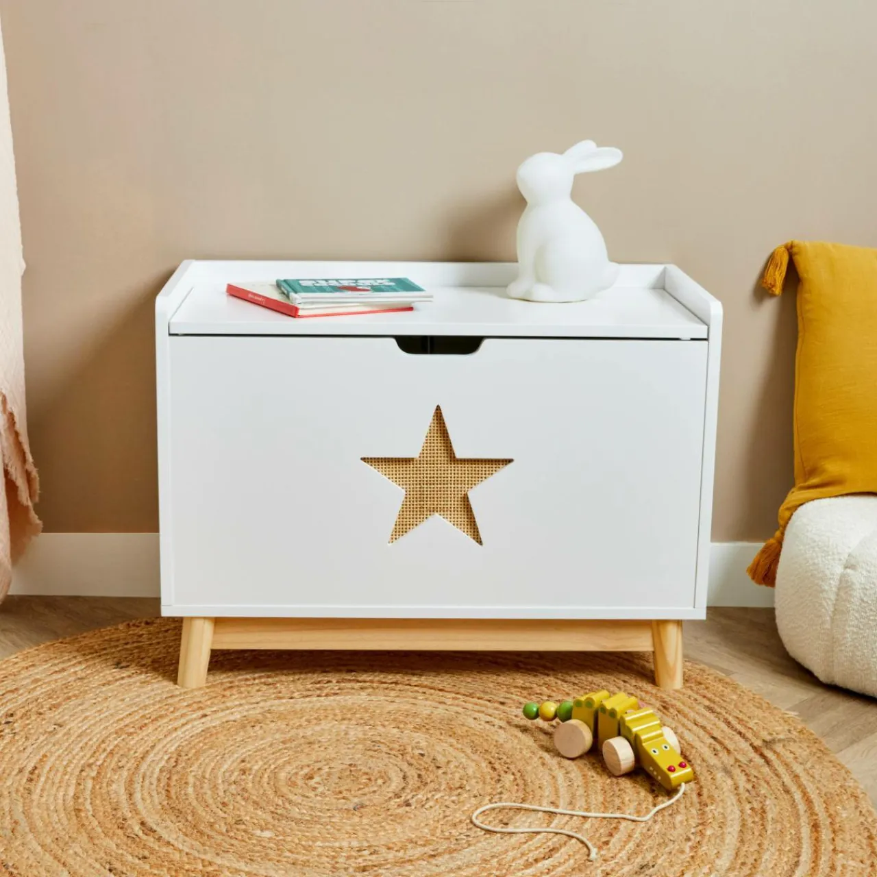 EMINZA Coffre à jouet avec couvercle enfant bois (H51 cm) Stars Blanc Hot