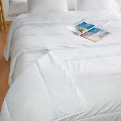 BLEU CALIN Couette Chaude (260 x 240 cm) Segmentable he Blanc Hot