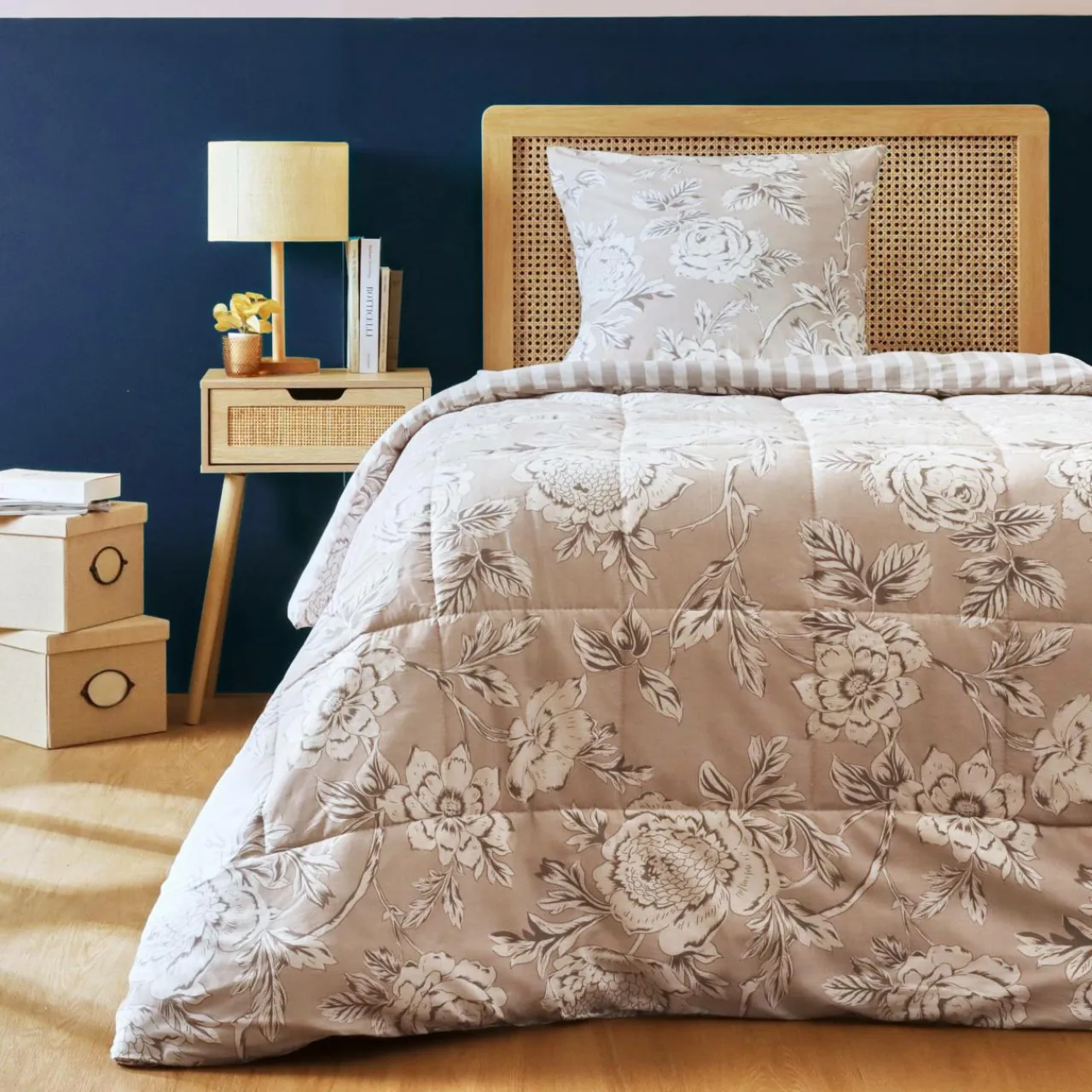 EMINZA Couette imprimée et une taie d'oreiller coton (140 x 200 cm) Lara Beige Hot