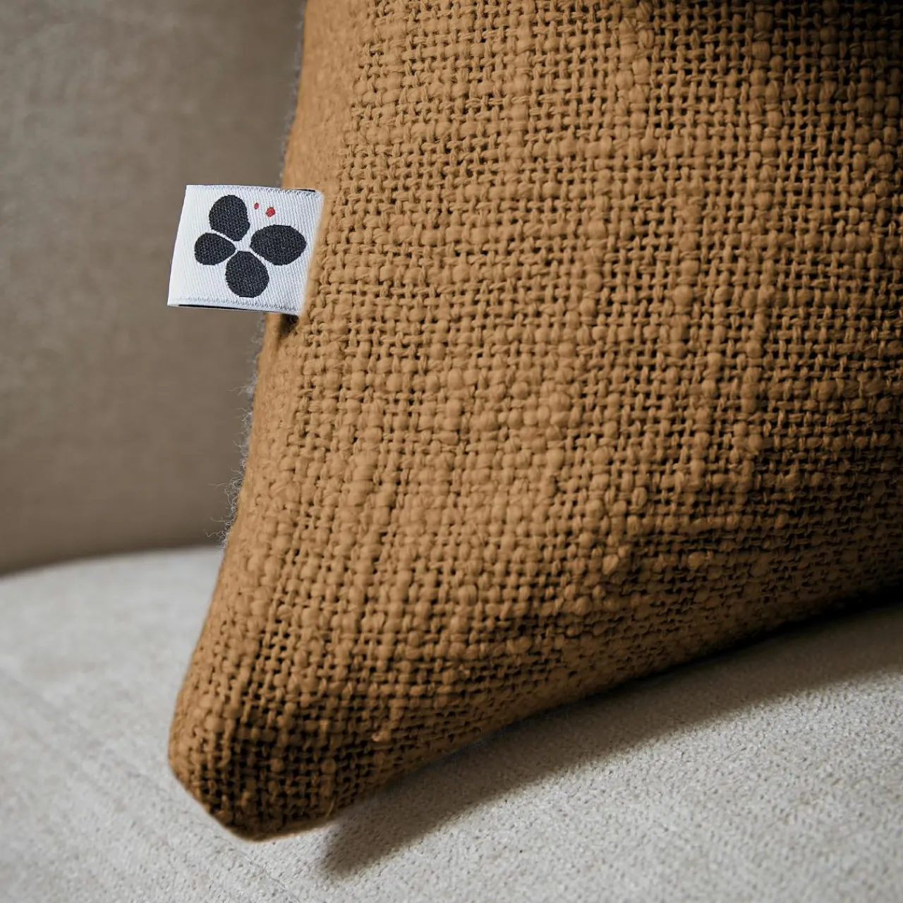 L'EFFET PAPILLON Coussin carré coton (45 x 45 cm) Sixtine Camel Outlet