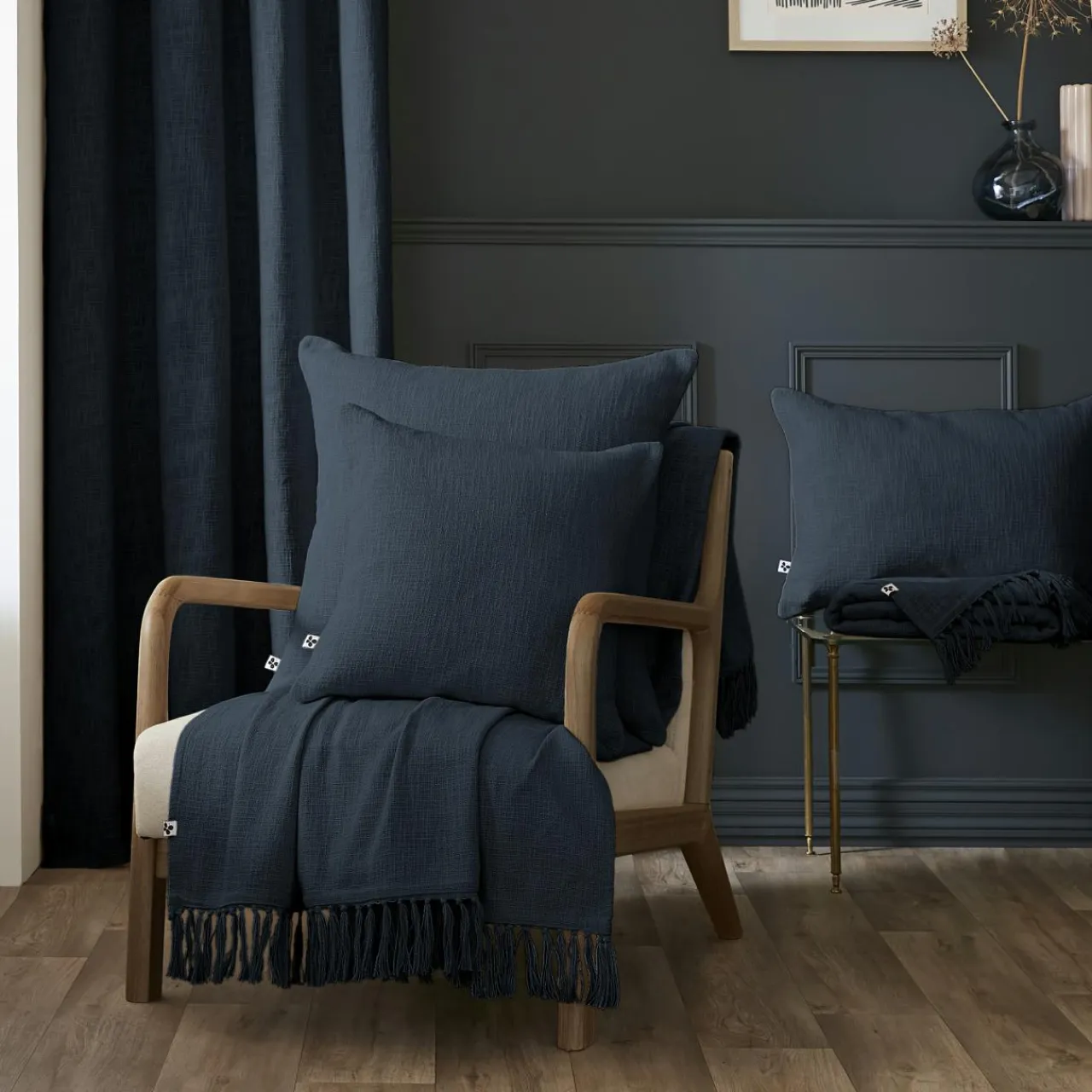 L'EFFET PAPILLON Coussin carré coton (45 x 45 cm) Sixtine Bleu nuit Clearance