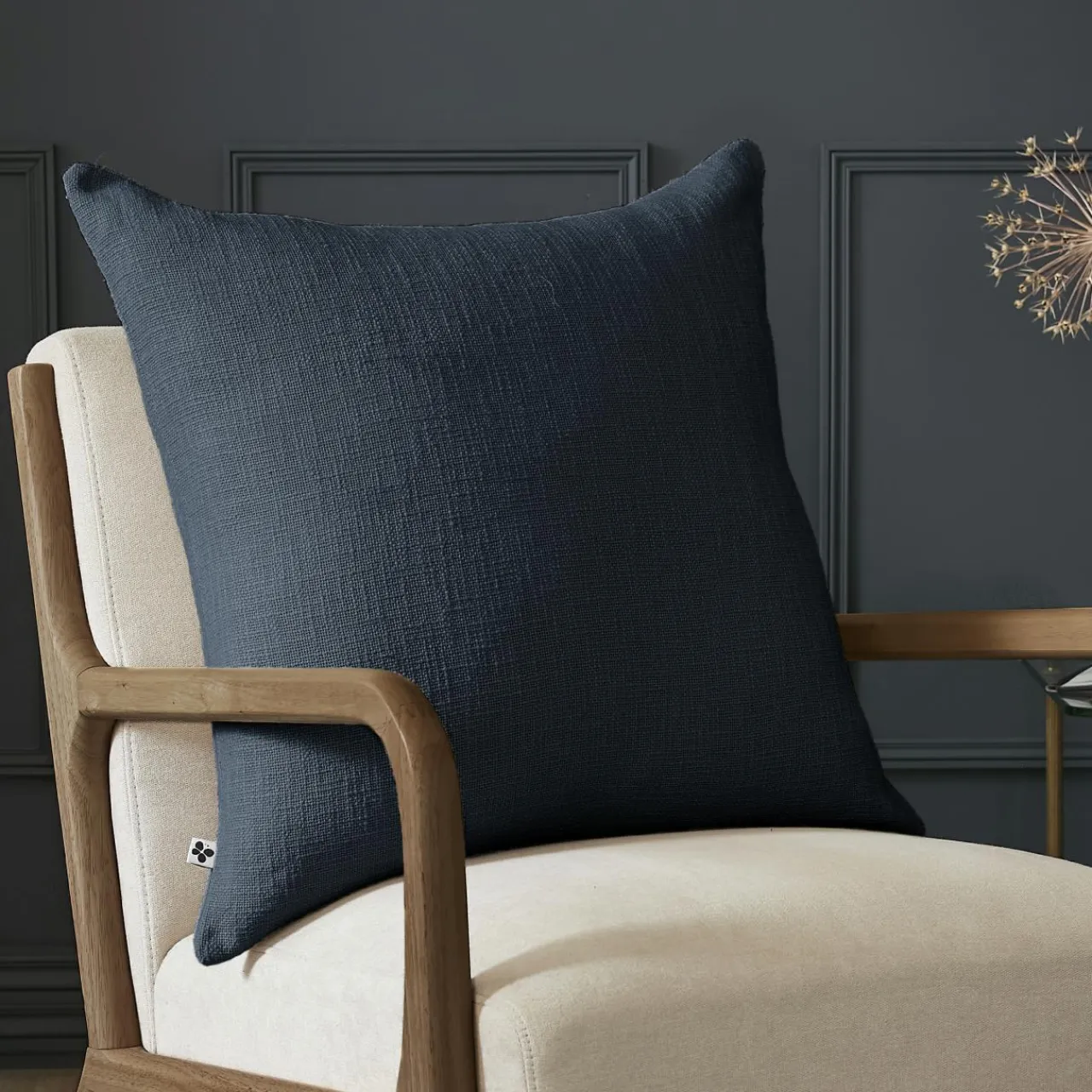 L'EFFET PAPILLON Coussin carré coton (60 x 60 cm) Sixtine Bleu nuit