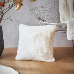 EMINZA Coussin carré fausse fourrure (45 x 45 cm) Finn Blanc New