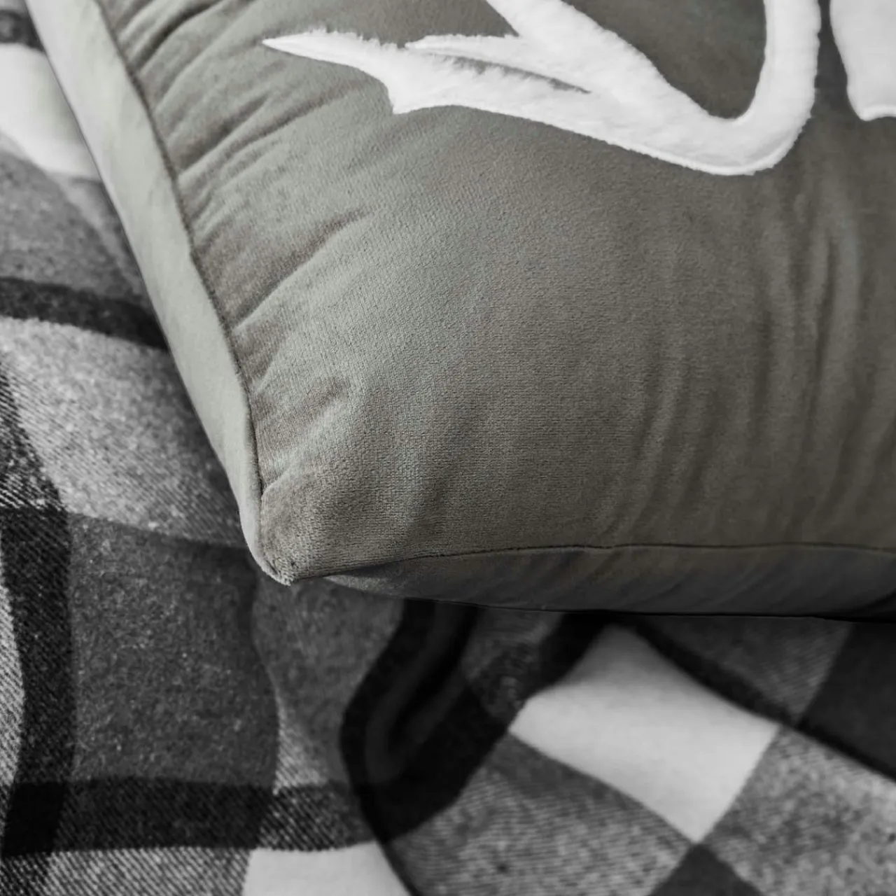 douceur d'intu017drieur Coussin carré velours (45 x 45 cm) Vik Gris Anthracite New