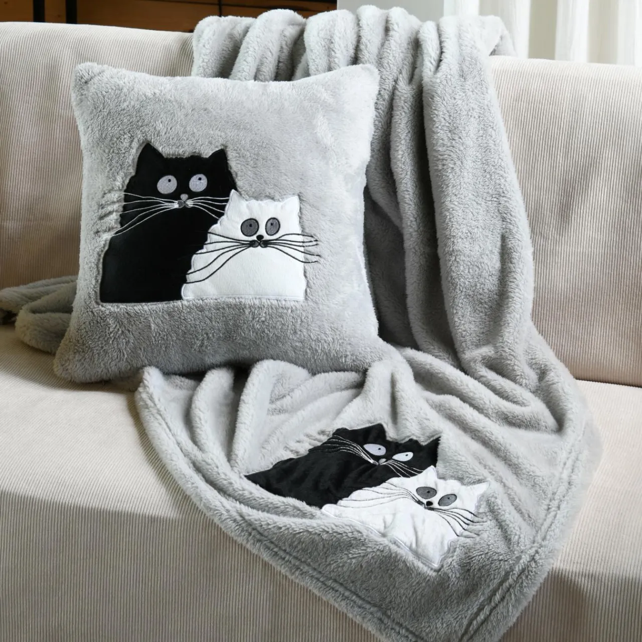 STOF Coussin de Noël carré (45 cm) Douillet Gris Hot