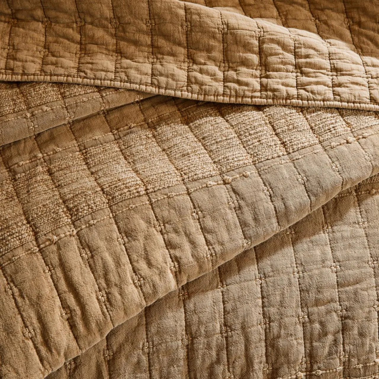 EMINZA Couvre-lit coton matelassé (220 x 240 cm) Lena Camel Discount