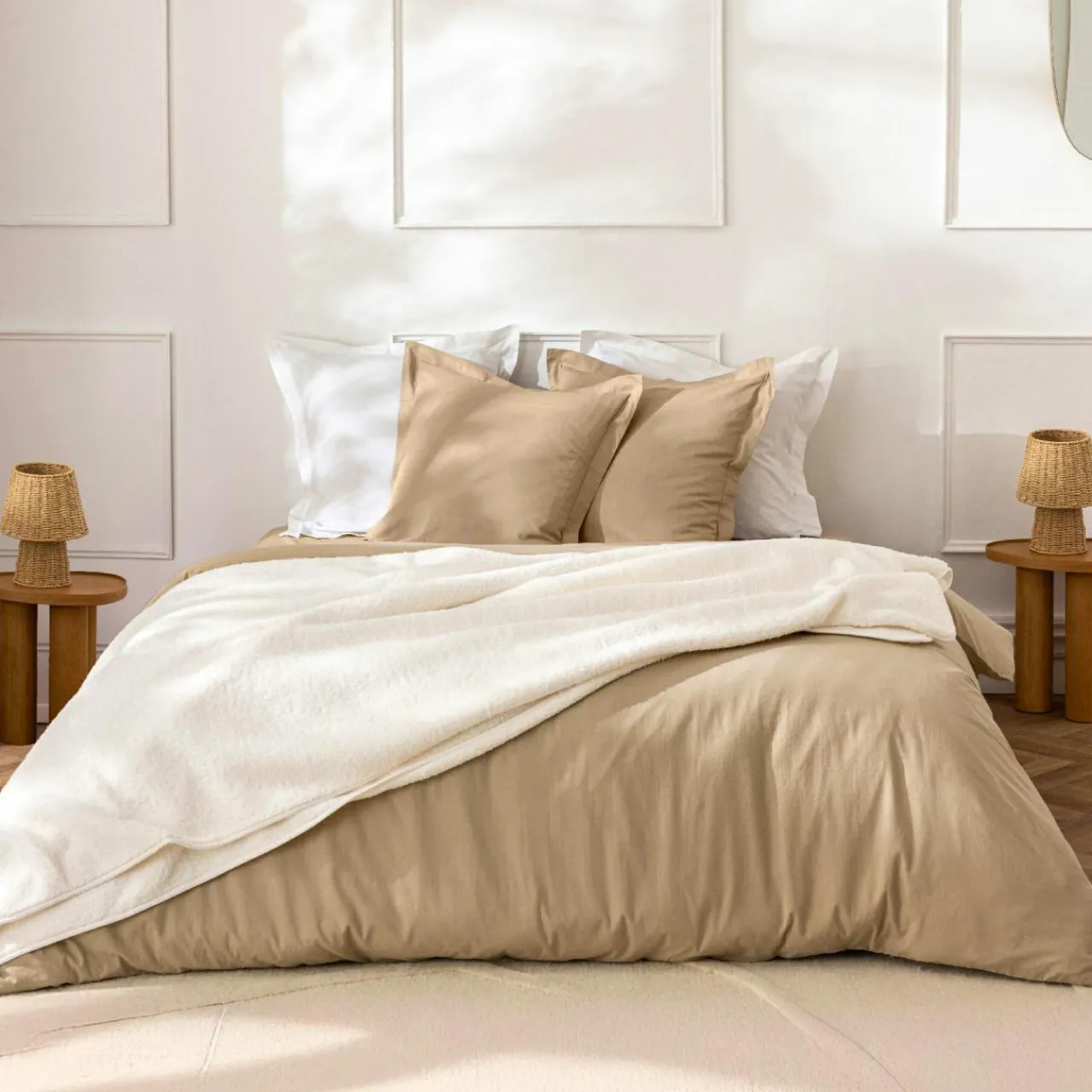 douceur d'intu017drieur Couvre-lit effet sherpa (240 x 220 cm) Calinou Ecru Clearance