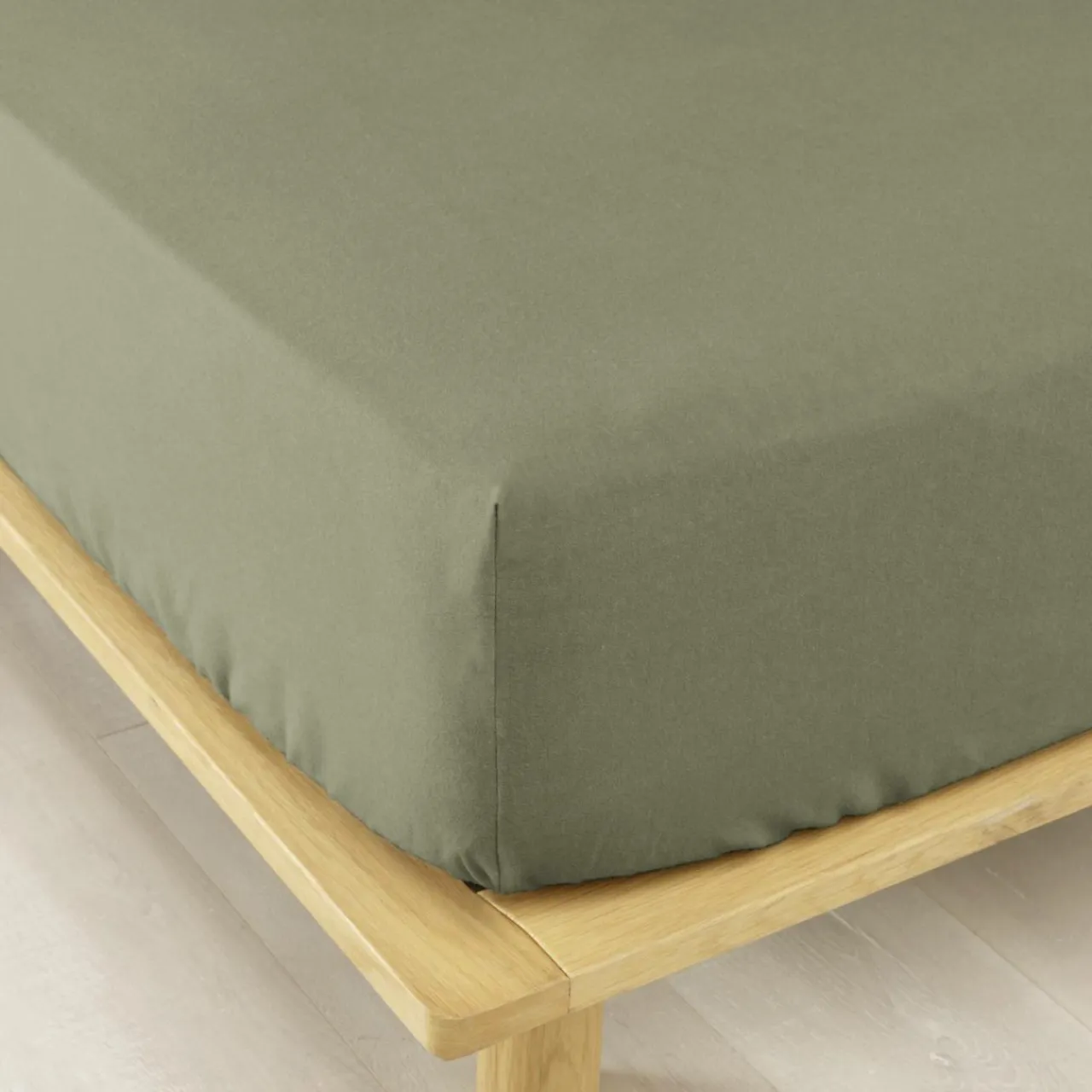 EMINZA Drap housse flanelle de coton (180 x 200 cm) Nina Vert romarin Hot