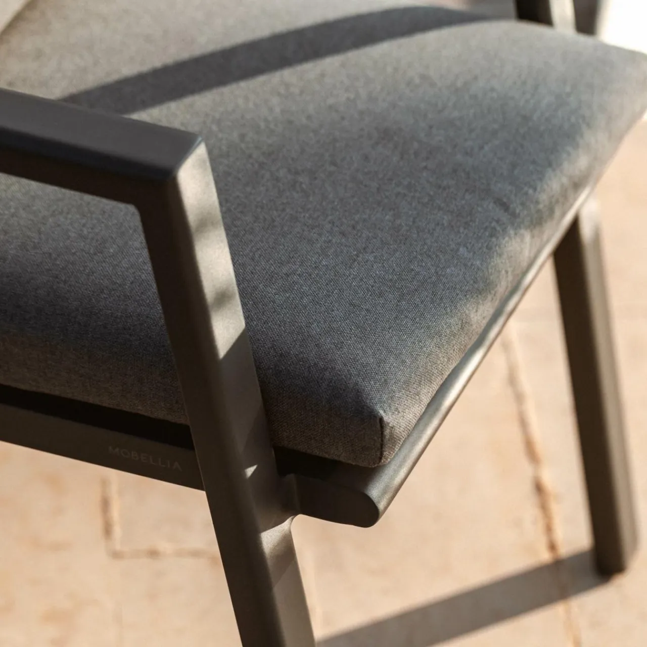 MOBELLIA Fauteuil de jardin aluminium Long Beach Gris Anthracite New