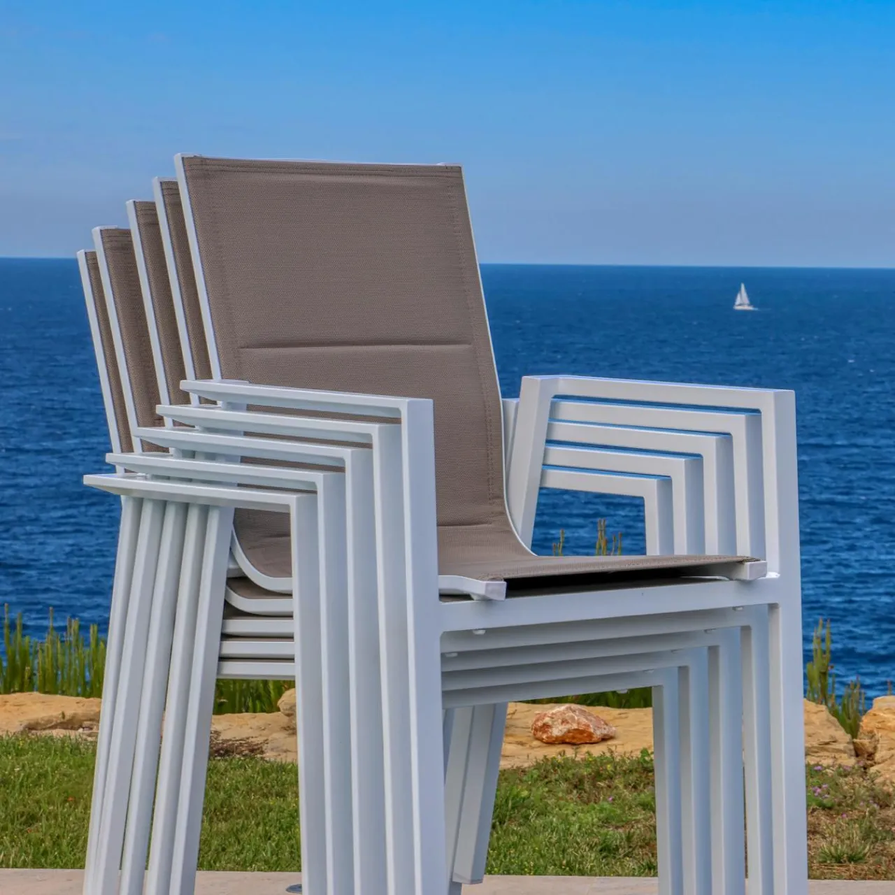 MOBELLIA Fauteuil de jardin empilable aluminium Portofino Taupe Online