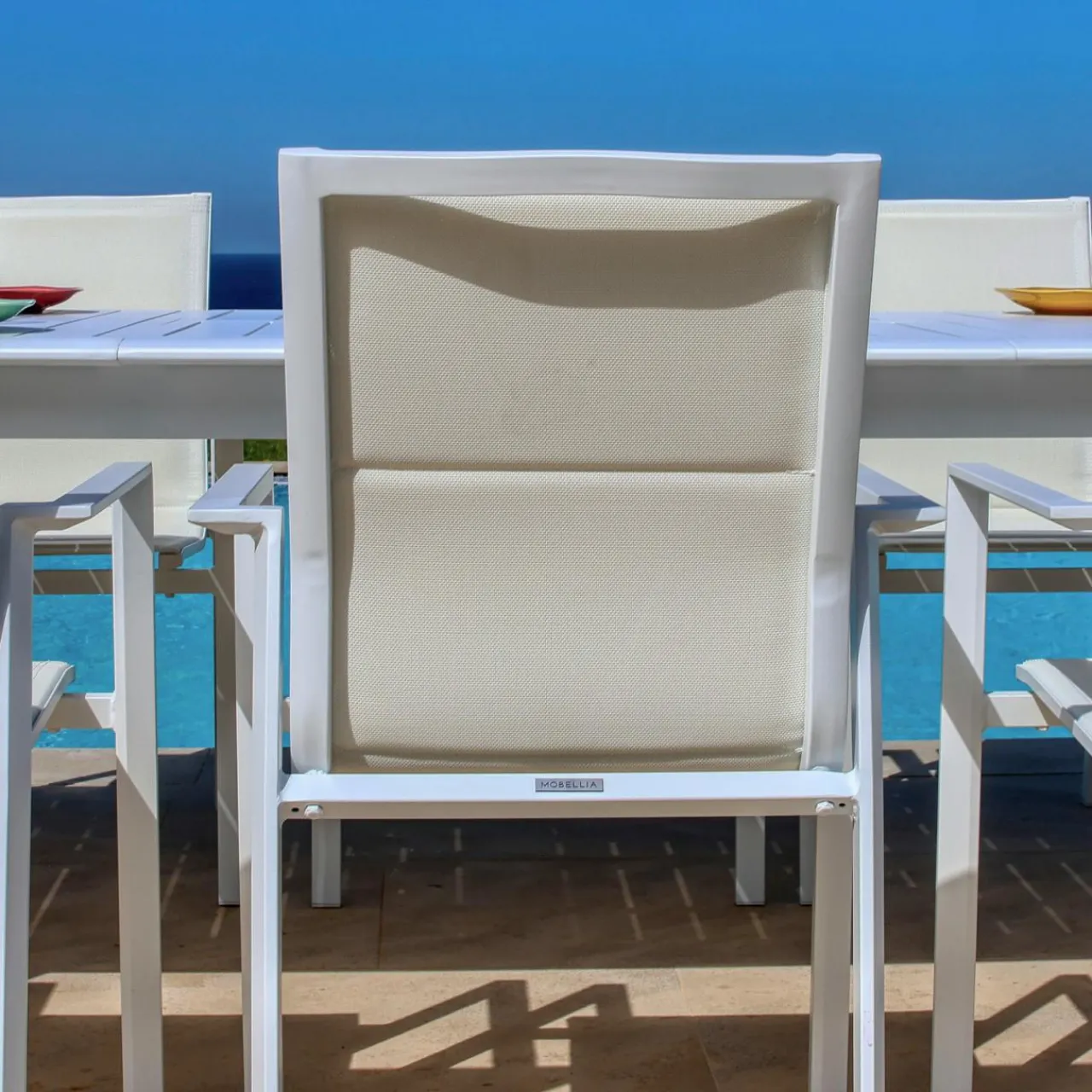 MOBELLIA Fauteuil de jardin empilable aluminium Portofino Blanc Hot