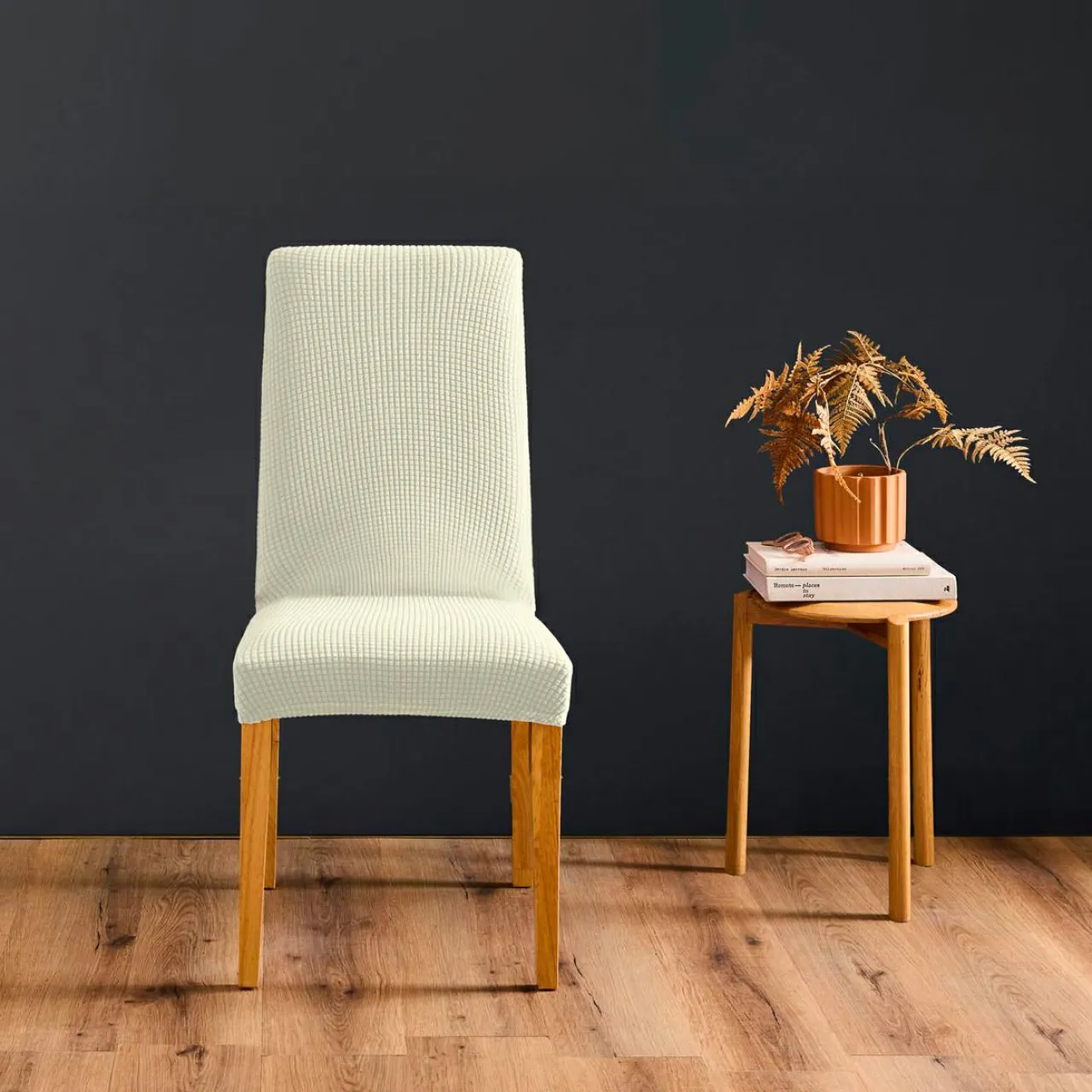 douceur d'intu017drieur Housse de chaise extensible effet gaufré (40 x 40 cm) Sacha Blanc Clearance