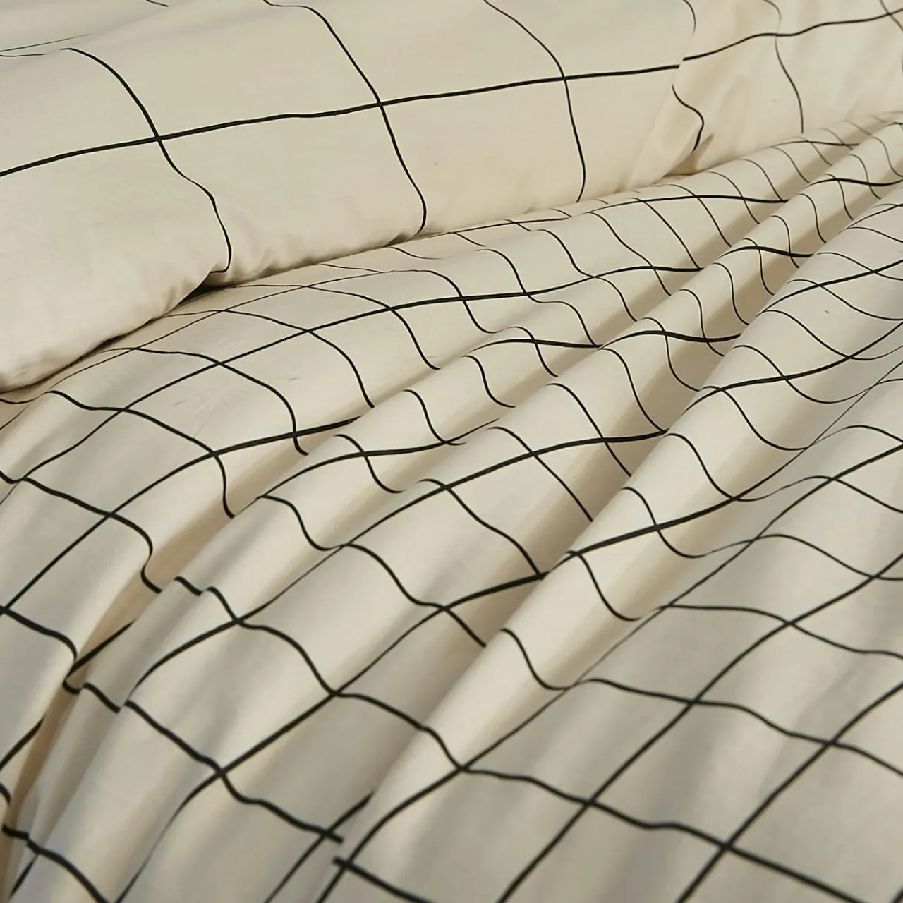 L'EFFET PAPILLON Housse de couette et deux taies coton (260 x 240 cm) Carrie Beige Discount