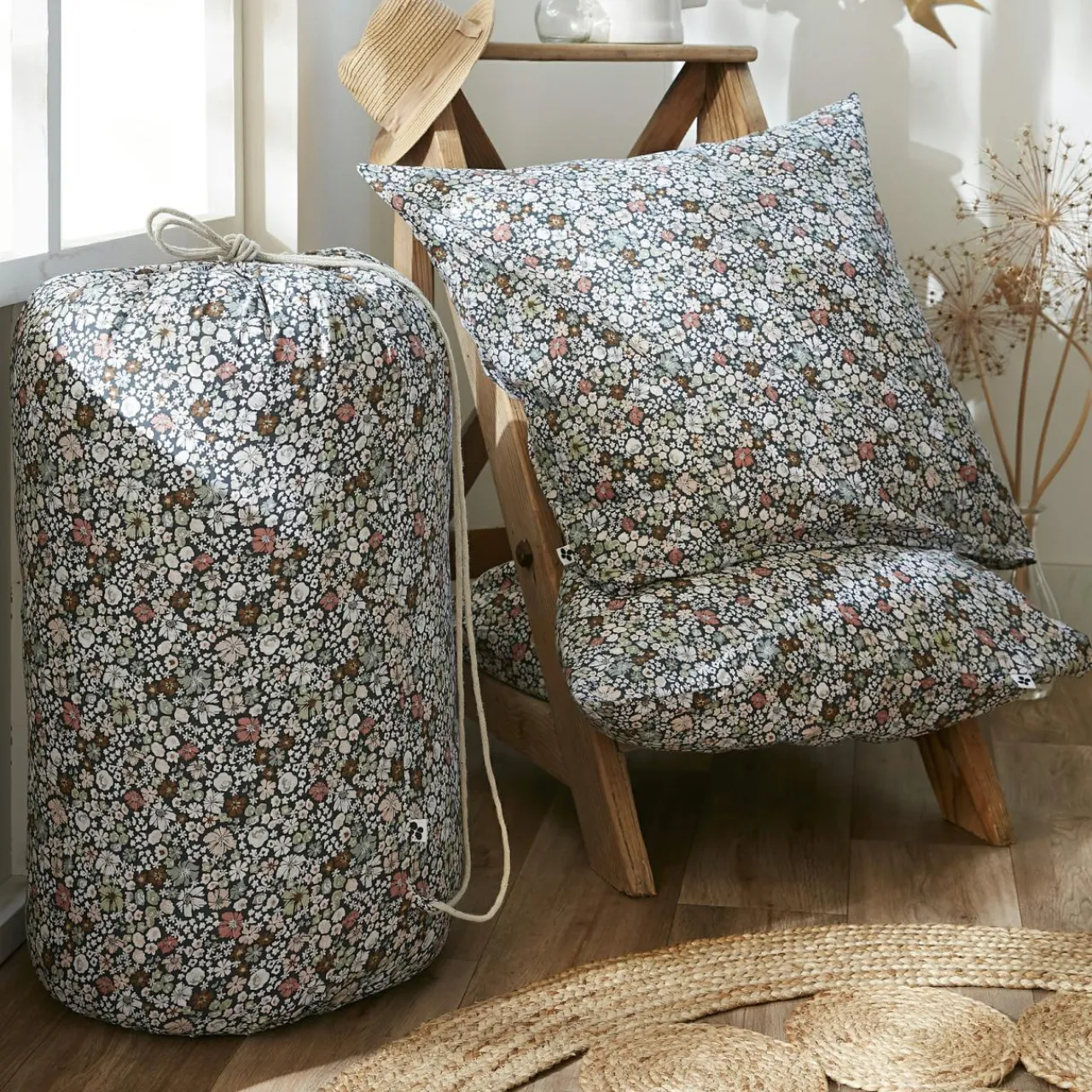 L'EFFET PAPILLON Housse de couette et deux taies coton (260 x 240 cm) Malia Multicolore Clearance