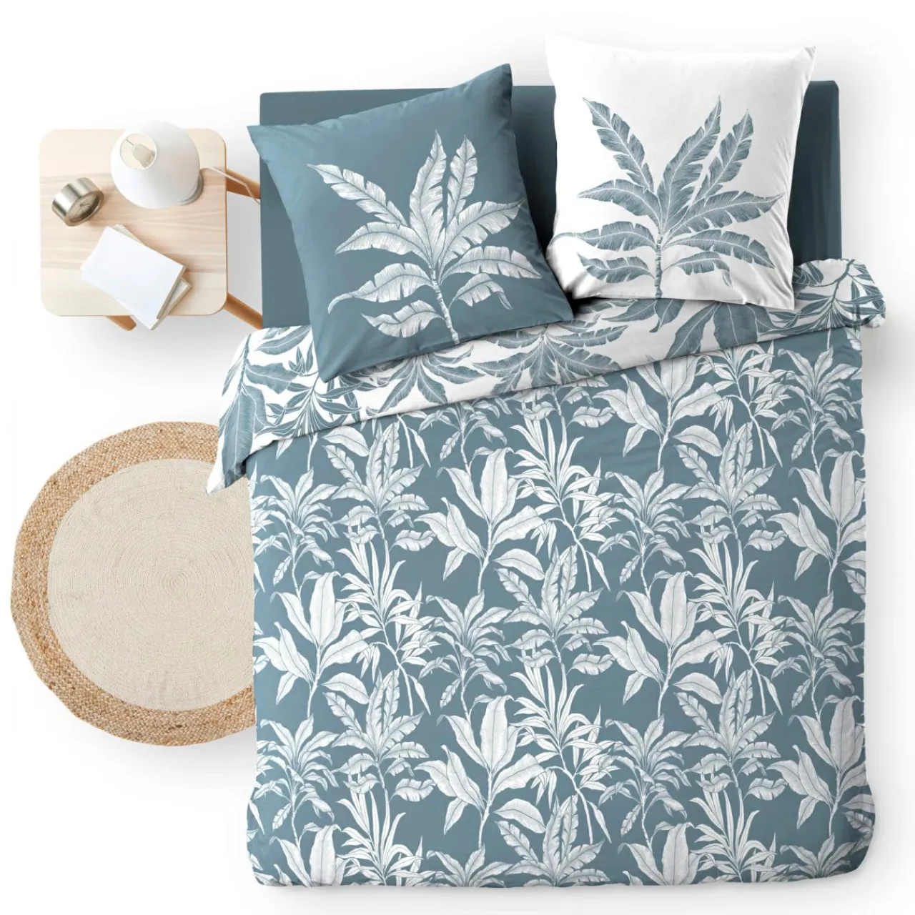 douceur d'intu017drieur Housse de couette et deux taies d'oreiller en coton (240 x 220 cm) Hera Bleu Outlet