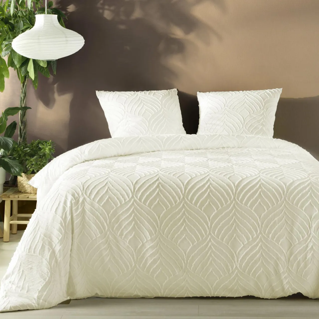 douceur d'intu017drieur Housse de couette et deux taies microfibre tuftée (240 x 220 cm) Heltie Ivoire Sale