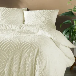 douceur d'intu017drieur Housse de couette et deux taies microfibre tuftée (240 x 220 cm) Heltie Ivoire Sale