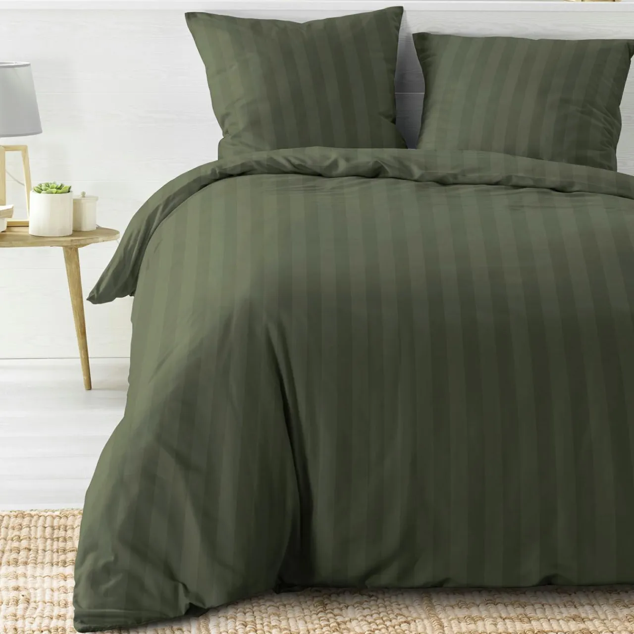douceur d'intu017drieur Housse de couette et deux taies microfibre (240 x 220 cm) Cleo Vert kaki Sale