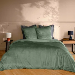 douceur d'intu017drieur Housse de couette et deux taies d'oreiller velours (240 x 220 cm) Velina cèdre Vert Discount