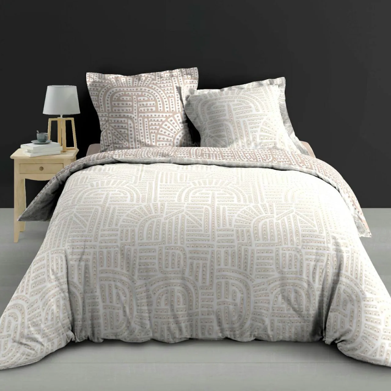douceur d'intu017drieur Housse de couette et deux taies d'oreiller percale de coton (260 x 240 cm) Eliot Beige