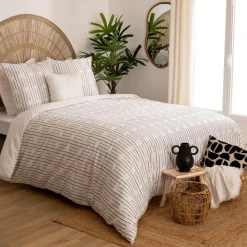 Atmosphera, cru017dateur d'intu017drieur Housse de couette et deux taies coton (260 x 240 cm) Dobby Grise Blanc Hot