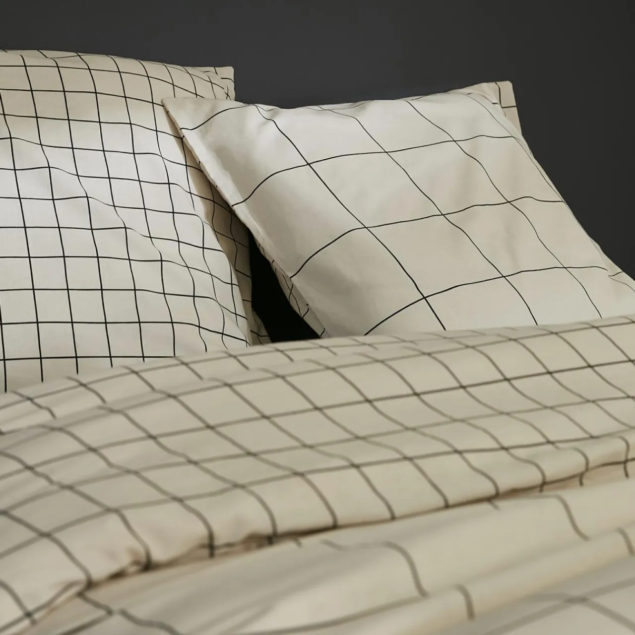 L'EFFET PAPILLON Housse de couette et deux taies coton (200 x 200 cm) Carrie Beige Discount