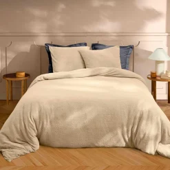 douceur d'intu017drieur Housse de couette et deux taies d'oreiller bouclette (240 x 220 cm) Helena sable Beige