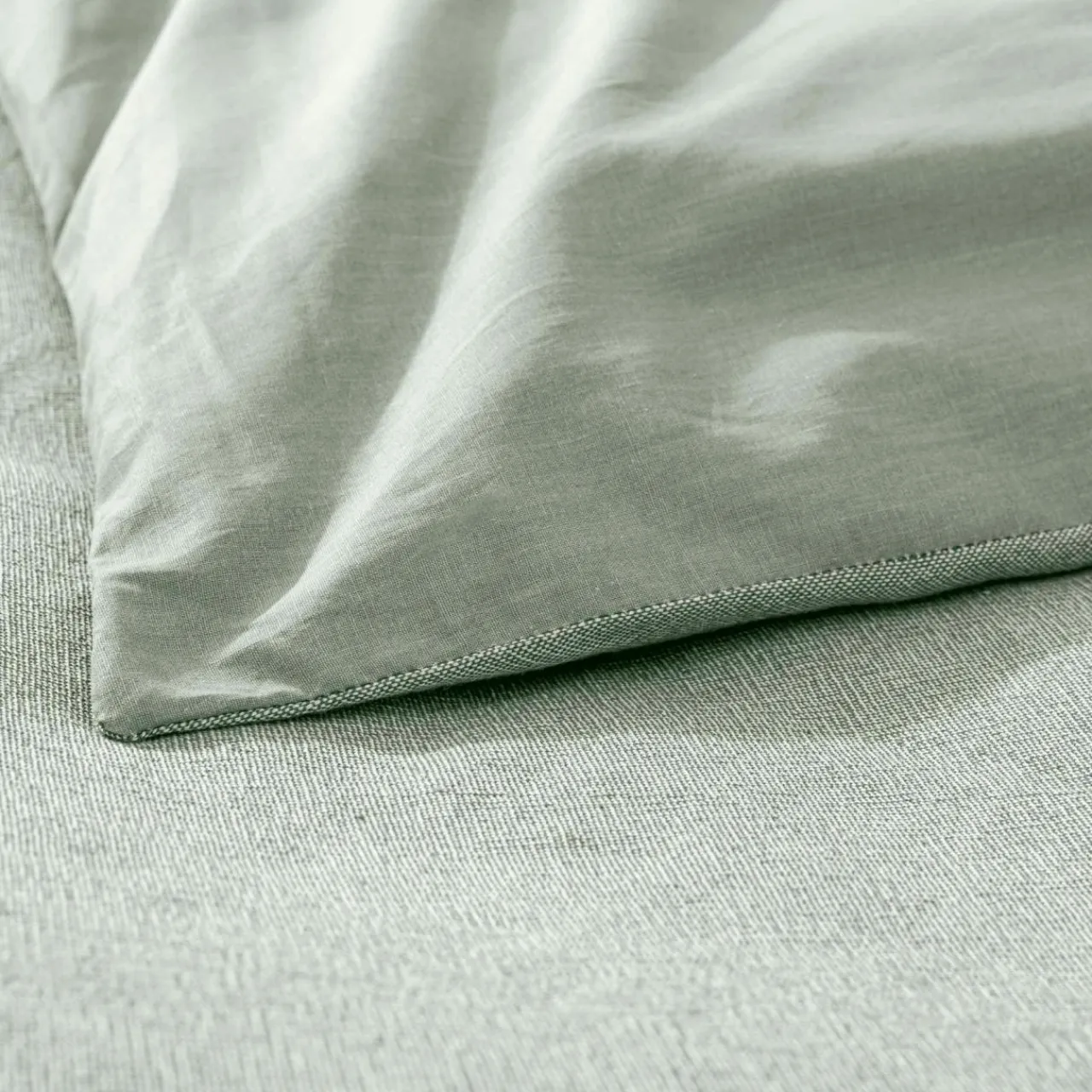 douceur d'intu017drieur Housse de couette et deux taies d'oreiller coton (240 x 220 cm) Meline Vert sauge Clearance