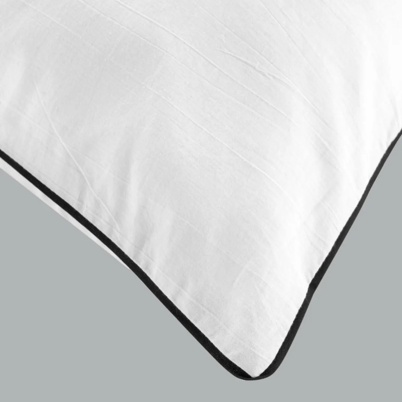 DOUCEUR D'INTERIEUR Housse de couette et deux taies coton lavé (240 x 220 cm) Linette he Blanc Hot