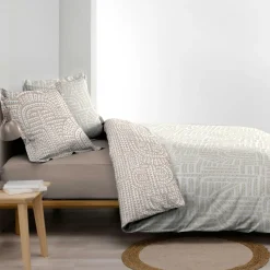 douceur d'intu017drieur Housse de couette et deux taies d'oreiller percale de coton (240 x 220 cm) Eliot Beige