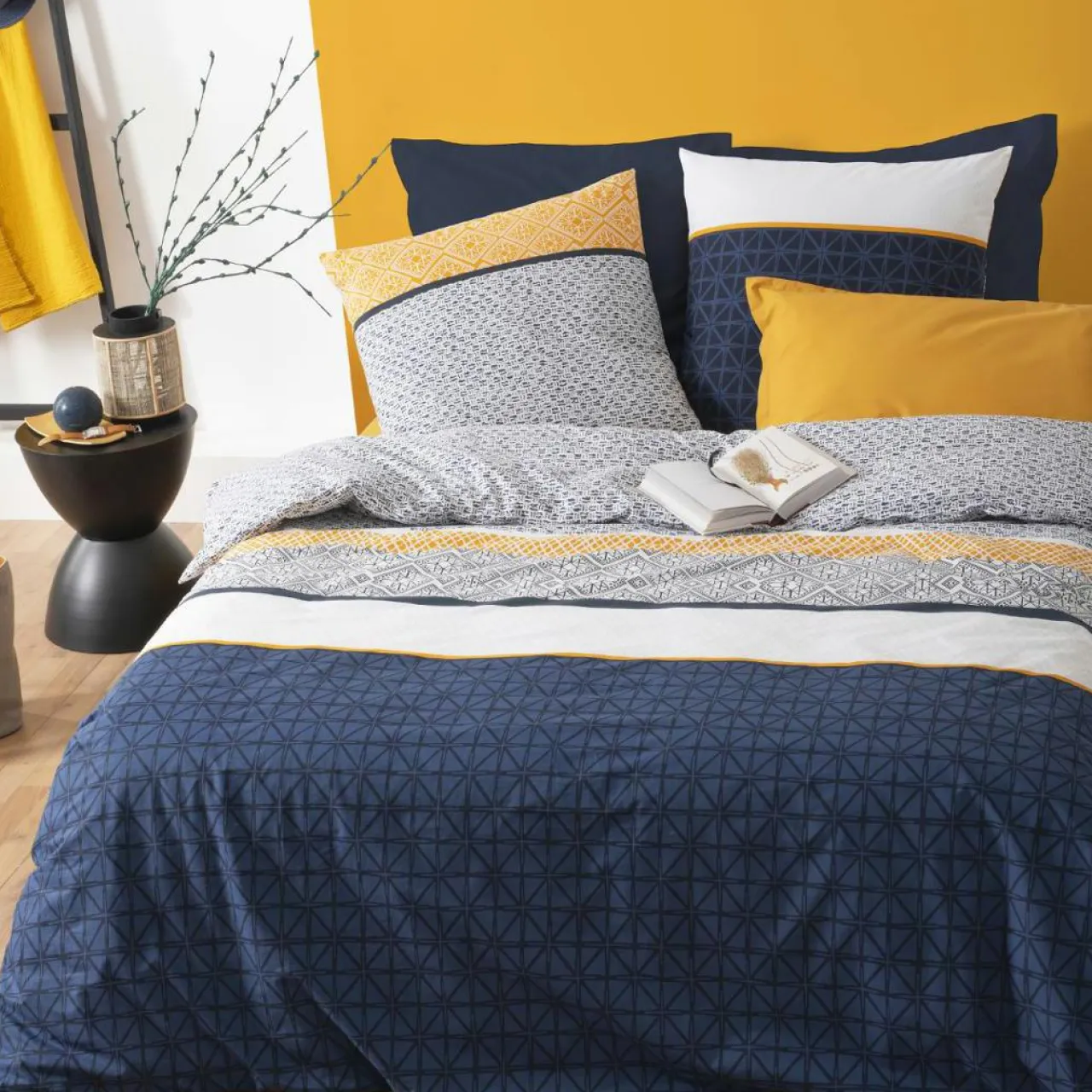 ATMOSPHERA Housse de couette et deux taies coton (240 x 220 cm) Ray Etni e Bleu Clearance