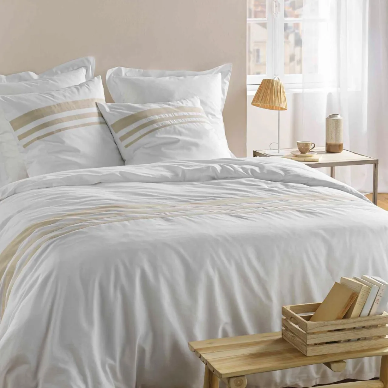 DOUCEUR D'INTERIEUR Housse de couette et deux taies coton (260 x 240 cm) Margaux he Blanc Sale
