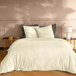douceur d'intu017drieur Housse de couette et deux taies d'oreiller flanelle (240 x 220 cm) Veloutea Beige Ecru Outlet