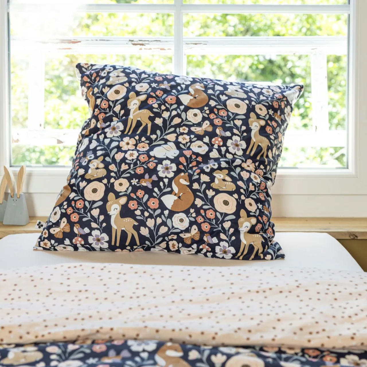 L'EFFET PAPILLON Housse de couette et deux taies enfant coton (200 x 200 cm) Forêt enchantée Multicolore Sale