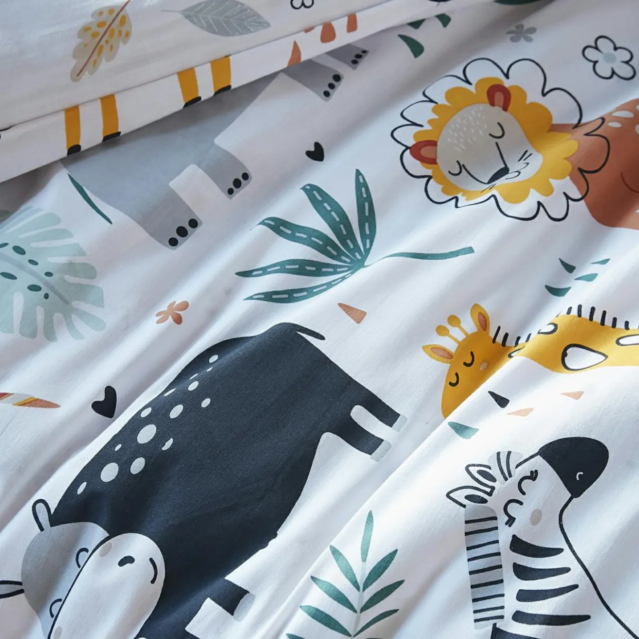 L'effet papillon Housse de couette et deux taies enfant coton (200 x 200 cm) Savane Multicolore Hot