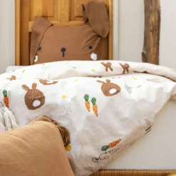 L'EFFET PAPILLON Housse de couette et deux taies enfant coton (240 x 220 cm) Pompon Marron Outlet