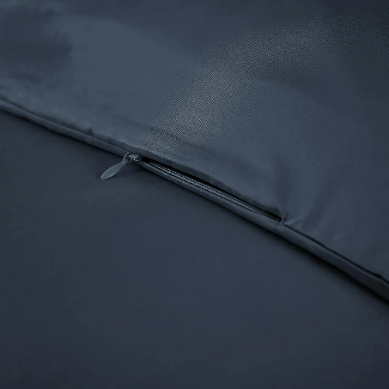 EMINZA Housse de couette satin de bambou (240 x 220 cm) Sienna Bleu nuit