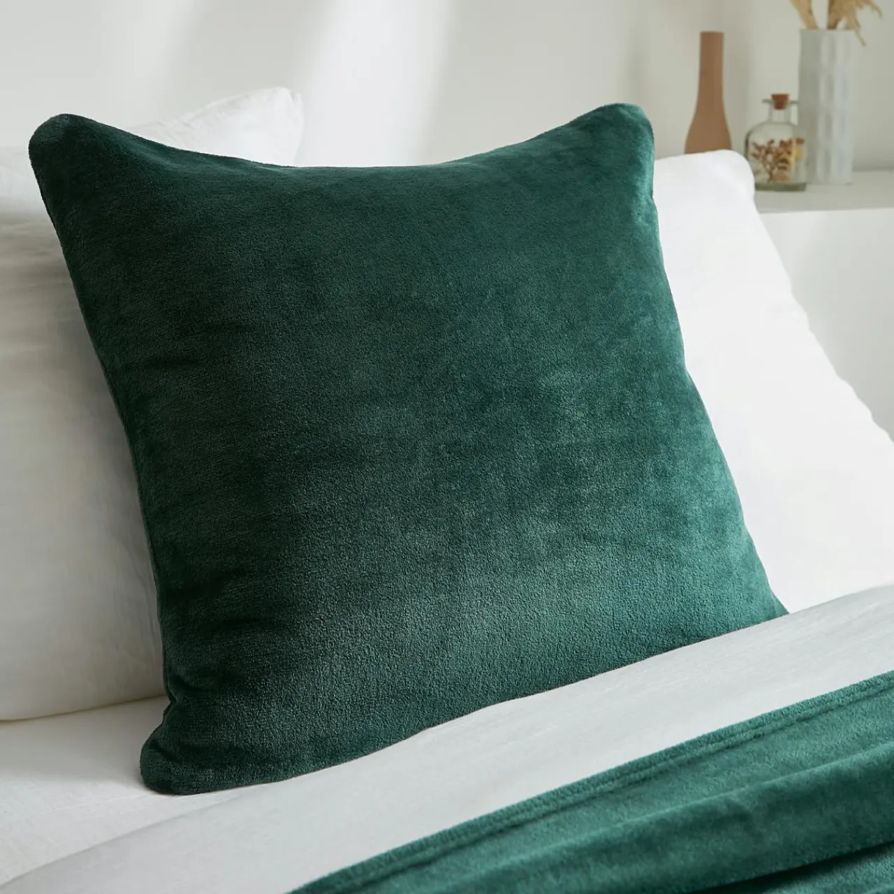 EMINZA Housse de coussin carrée flanelle (60 x 60 cm) Didou e Vert Hot