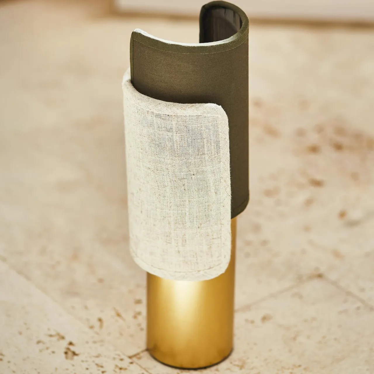 OSTARIA Lampe à poser en métal (H28 cm) Bourgeon e Vert Outlet