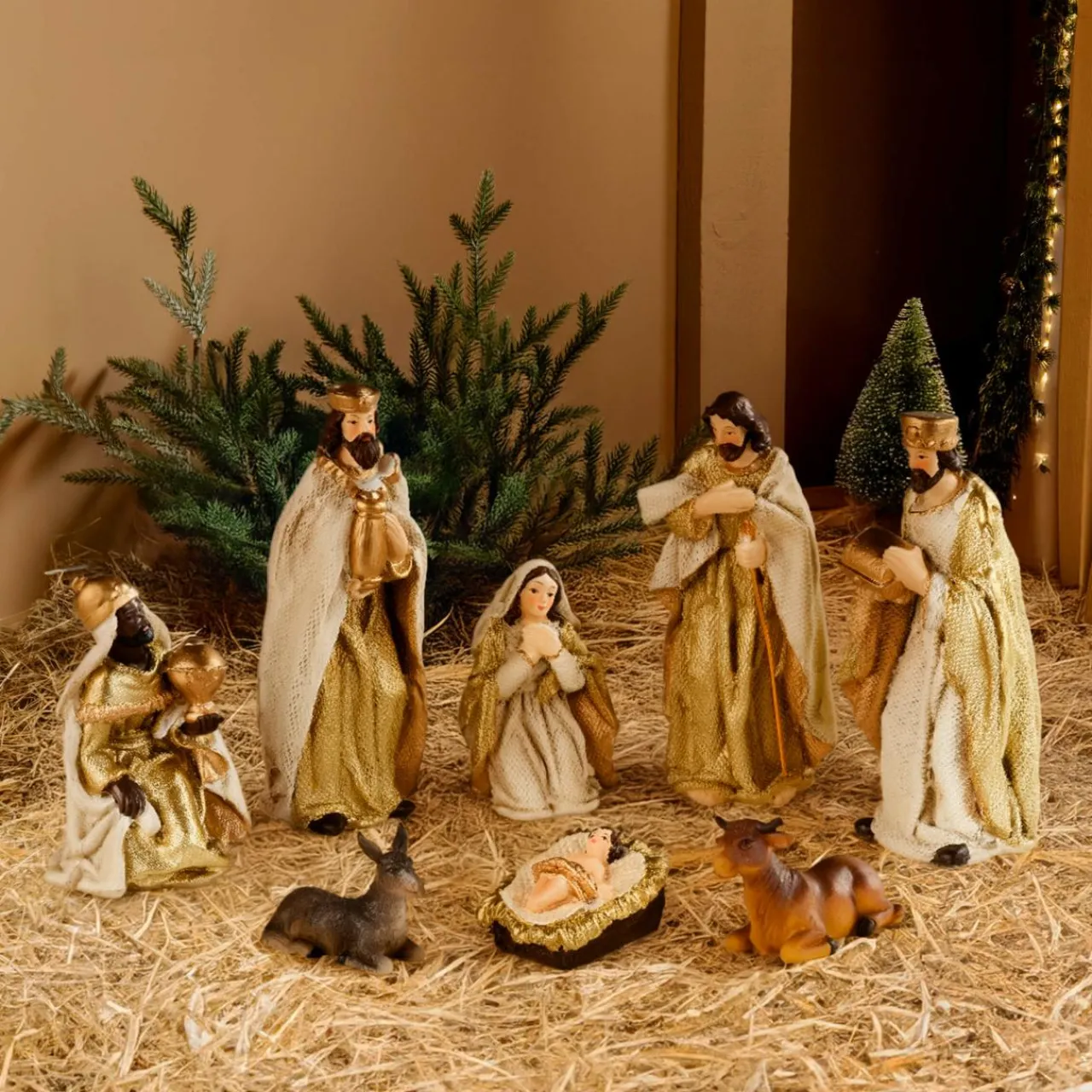 KAEMINGK Les 8 santons (H12 cm) de Olga Or Online