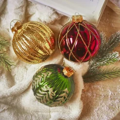 KAEMINGK Lot de 12 boules de Noël en verre (D100 mm) Rêverie , vert sapin et or Bordeaux Best