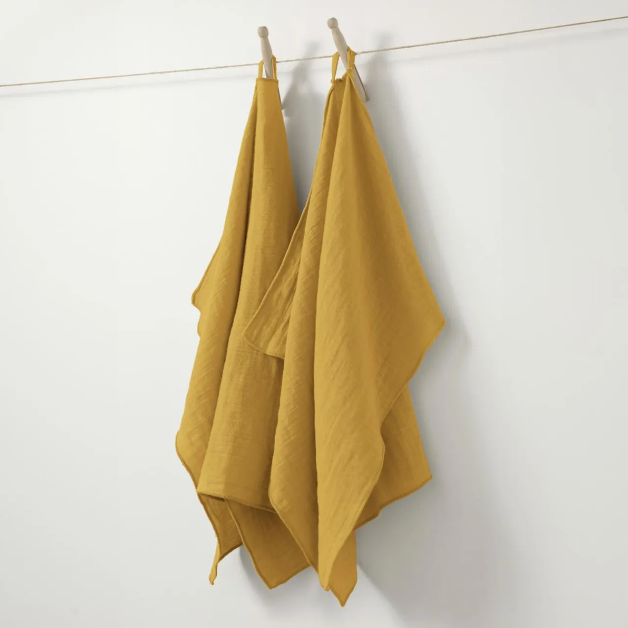 EMINZA Lot de 2 essuie-mains gaze de coton (70 cm) Gaïa Jaune safran Sale