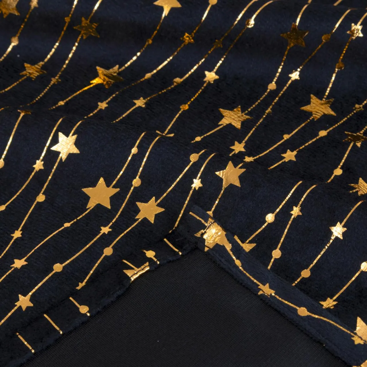 JJA Nappe de Noël rectangulaire (140 x 240 cm) Pluie d'étoiles et dorée Noir Outlet