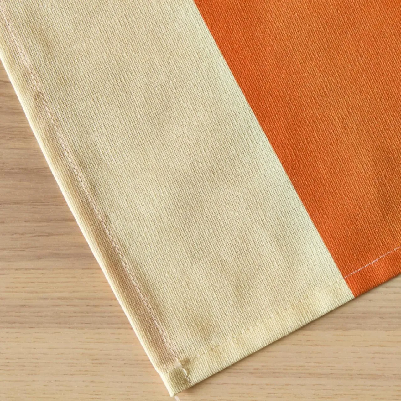 EMINZA Nappe rectangulaire coton enduit (150 x 250 cm) Clementine Orange Hot