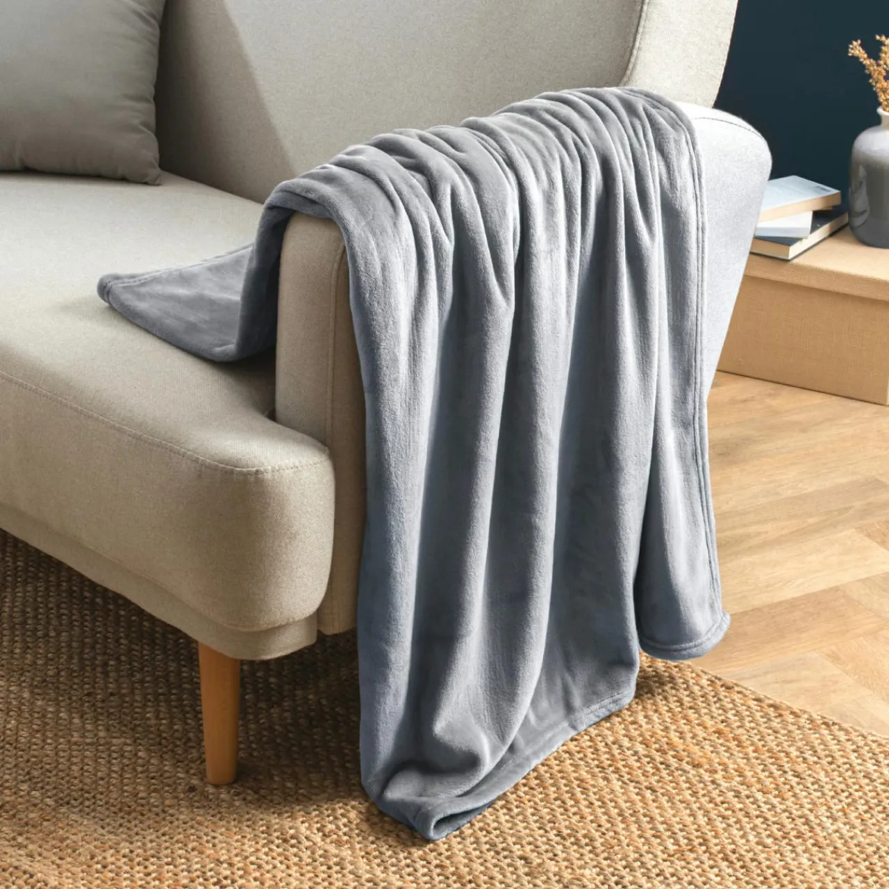 EMINZA Plaid doux flanelle (125 x 150 cm) Didou Gris clair