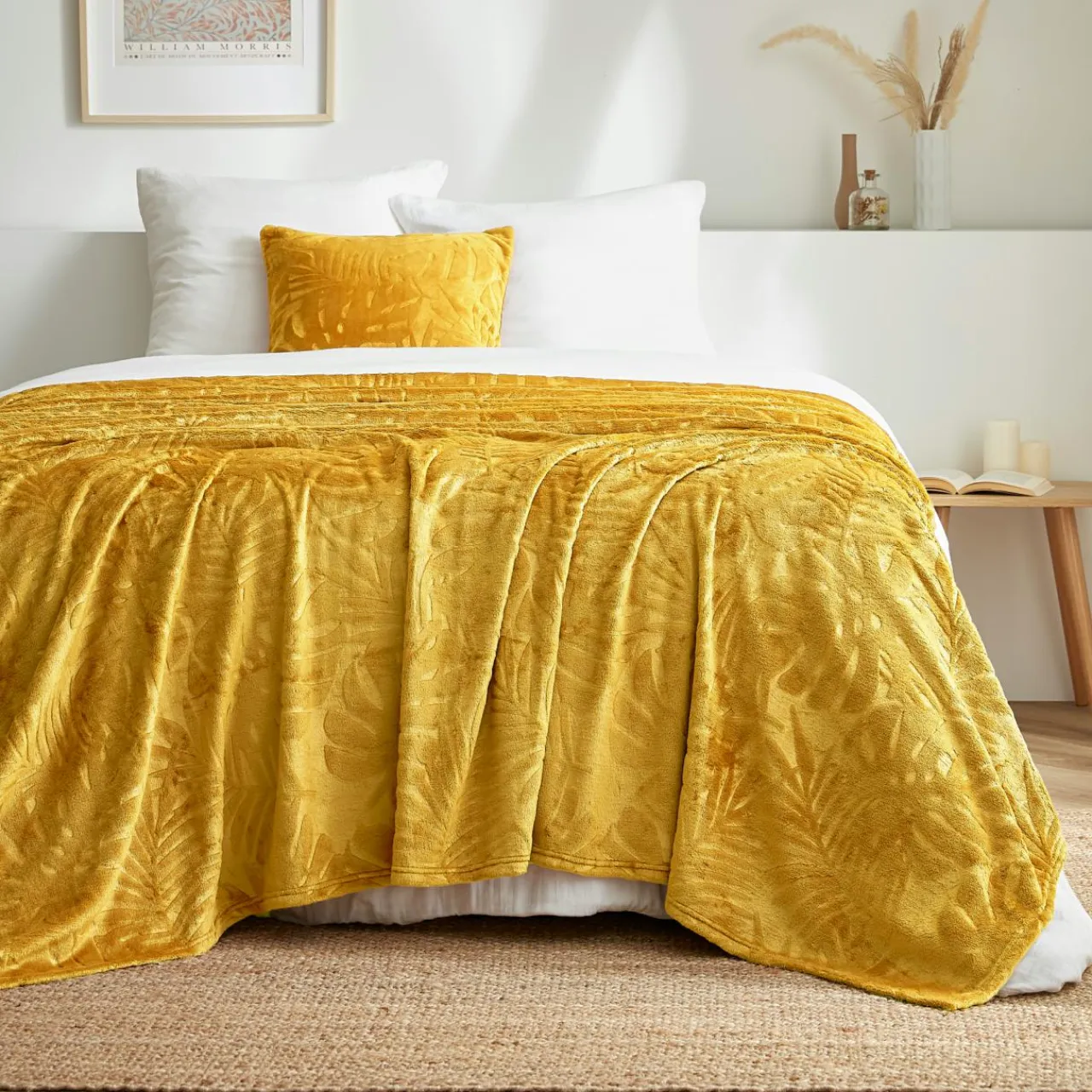 EMINZA Plaid doux flanelle (180 x 230 cm) Flore Jaune moutarde New